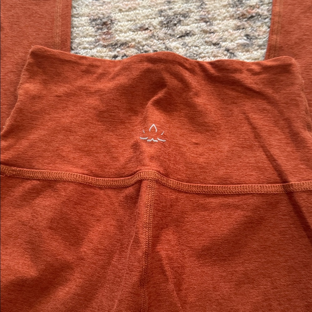 Beyond Yoga Spacedye Caught In The Midi HW Legging & Slim Racerback Cropped Tank - Picture 5 of 6